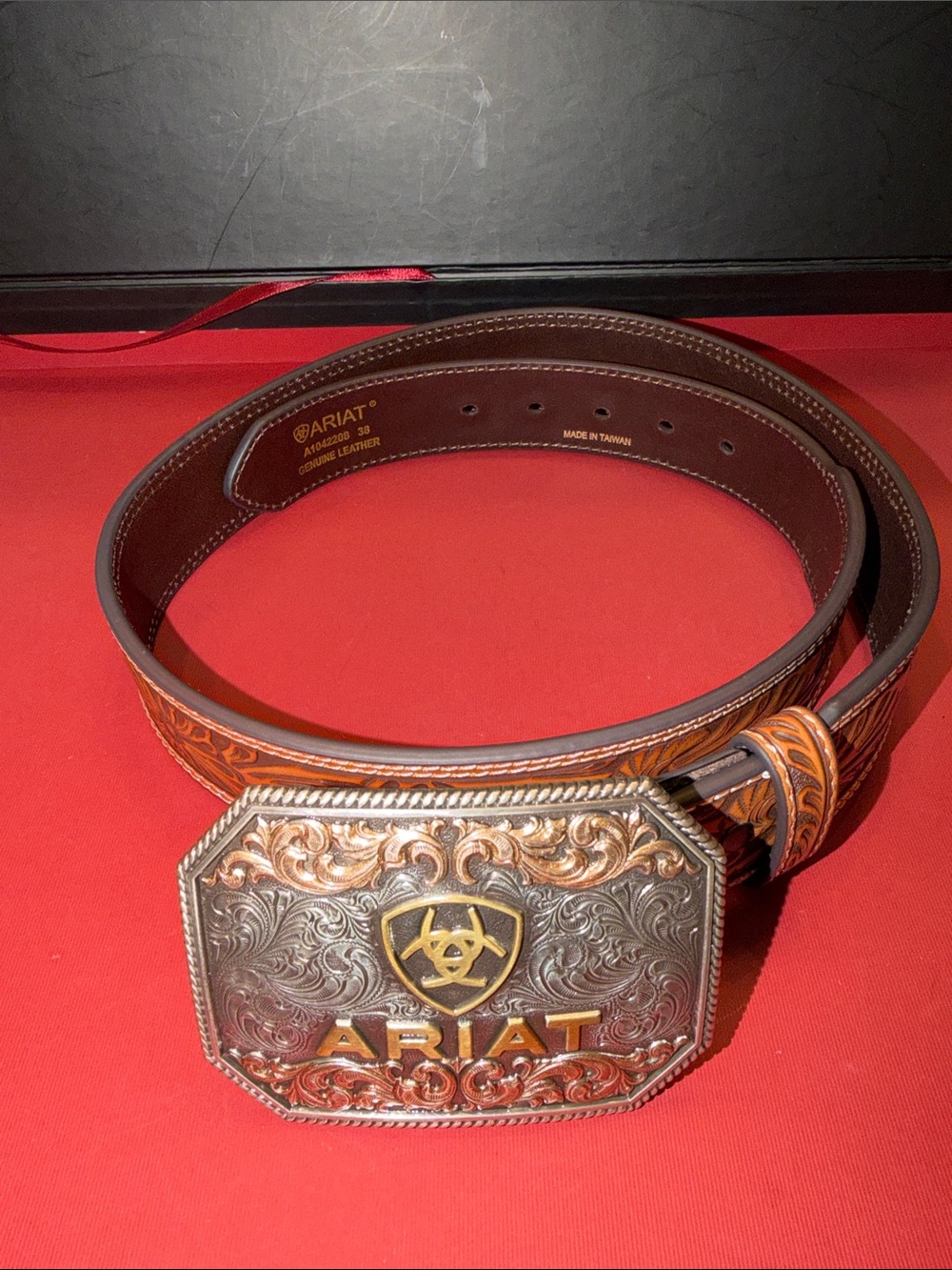 NWOT Ariat Brown Tooled Genuine Leather Belt with Silver & Gold Western Buckle